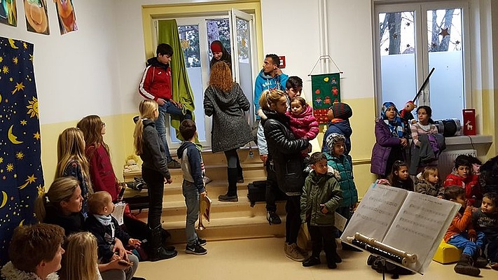 Ortsverband Hamm-Bielefeld: EVG-Nikolaus unterstützt Kindertagesstätte der Flüchtlingsunterkunft ZUE