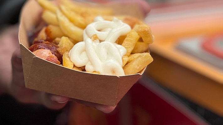 DB-Training: Currywurst und Pommes in Johannisthal
