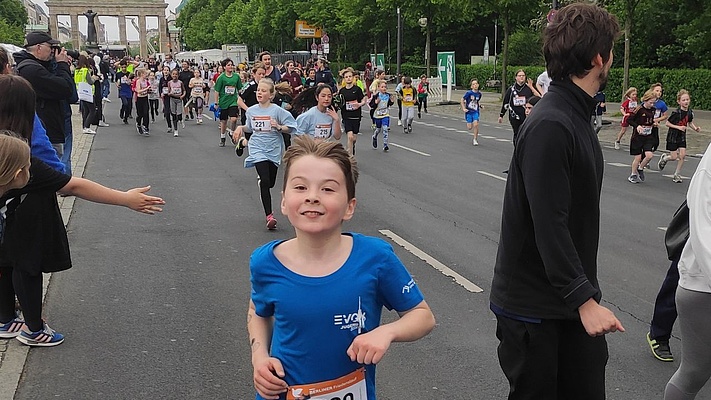 EVG Berlin unterstützt 15. Berliner Friedenslauf