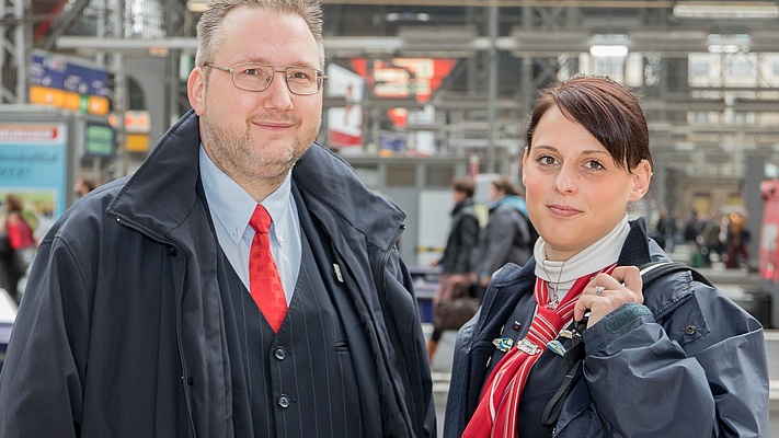 Beschäftigte im Zugbegleitdienst: EVG wehrt sich gegen Abqualifizierung