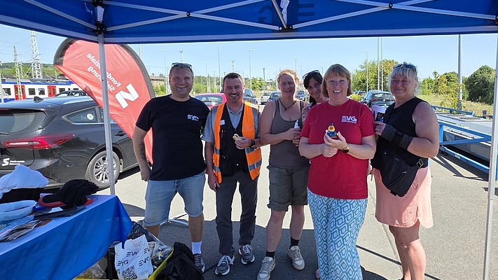 Heißer Tag, coole Aktion – Slush-Eis, Grill & EVG-Infos in Sangerhausen