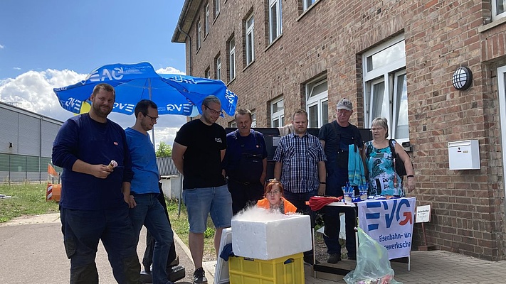 Geschäftsstelle Magdeburg: Sommertour bei DB Services