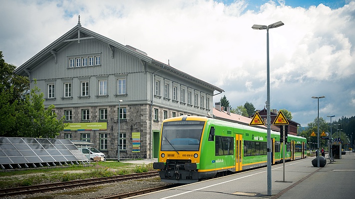 Lutherstadt Wittenberg und Bayerisch Eisenstein sind die Bahnhöfe des Jahres 2017