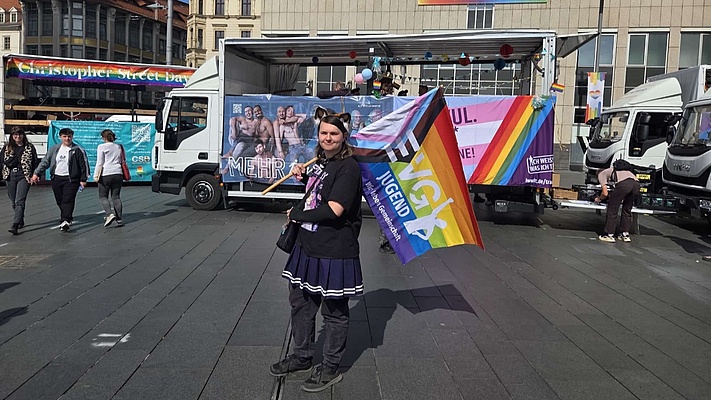 CSD Halle: "Auf die Barrikaden, Meine*r!"