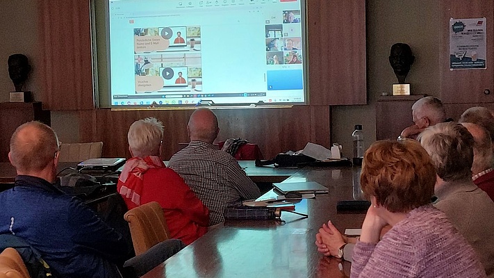 Schulung zu DB MobiDig: EVG-Senior:innen machen sich fit für die digitale Bahnwelt