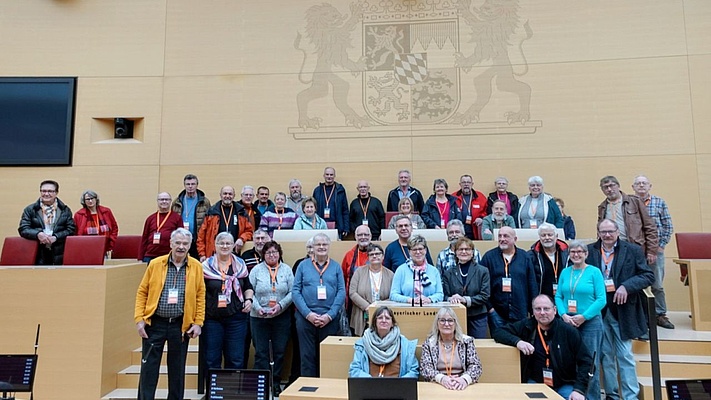 OV Nürnberg: Junge Senioren on Tour im Bayerischen Landtag